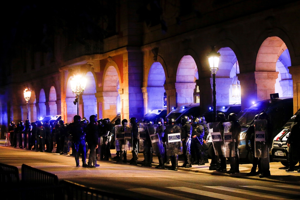 Protestas en Barcelona ante inhabilitación de Torra  / QUIQUE GARCIA