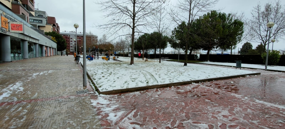 Imagen de la primera nevada del 2021 en Logroño, el pasado día 2.