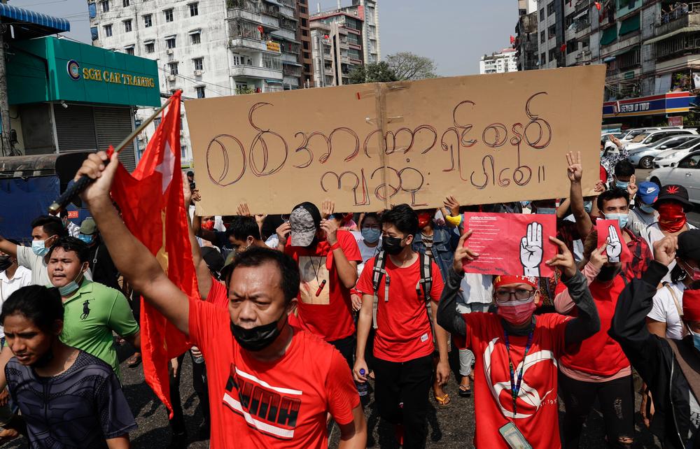 Thousands protest Myanmar coup in Yangon for a second day  / LYNN BO BO