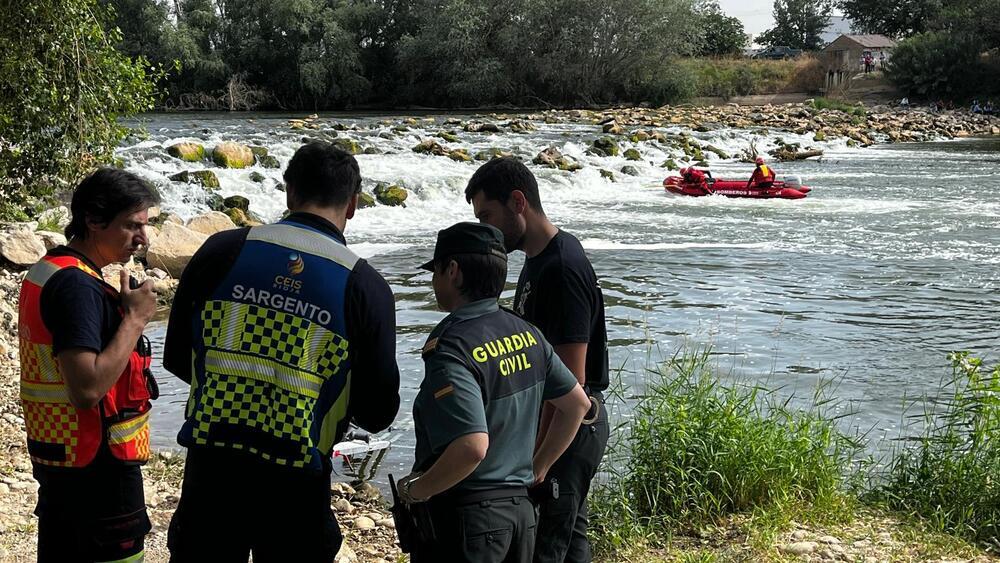 Buscan a un niño de 13 años en el Ebro en Rincón de Soto