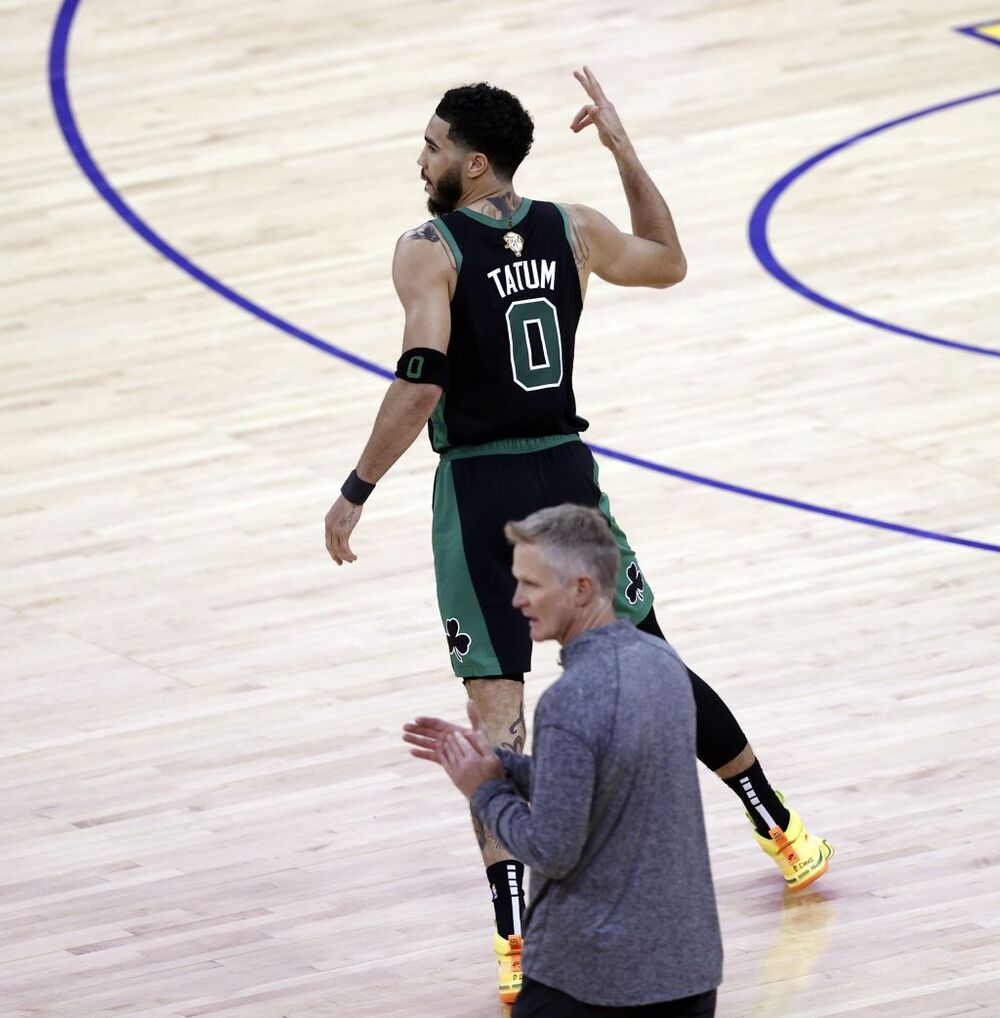 Boston Celtics at Golden State Warriors