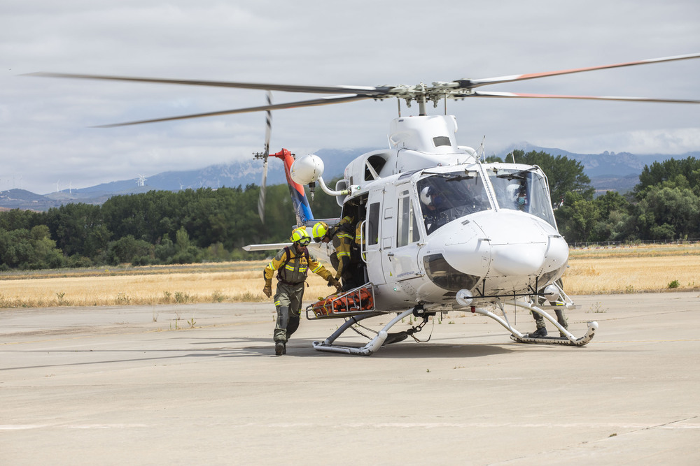 El helicóptero que emplean los equipos de extinción de incendios en Agoncillo, en una imagen de archivo.