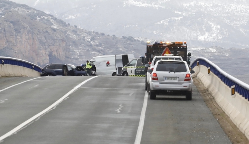 Fallecen dos personas en un accidente de tráfico en Albelda