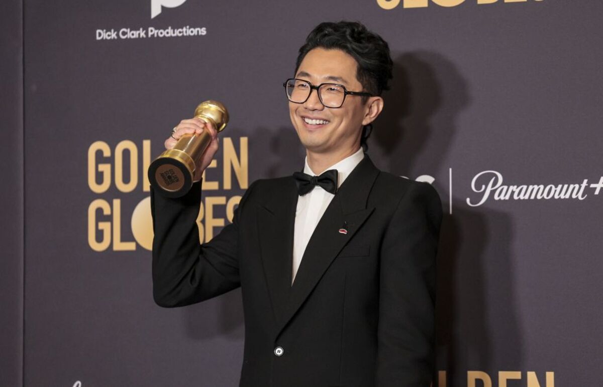 81st Golden Globe Awards - Press Room  / ALLISON DINNER