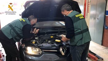 La Guardia Civil investiga coches con kilómetros manipulados
