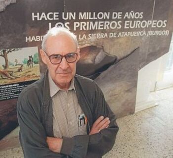 Muere Emiliano Aguirre, padre de las excavaciones en Atapuerca