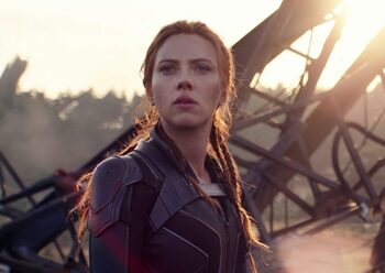 Guerra total entre Scarlett Johansson y Disney