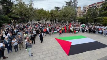 El Espolón acoge una concentración de apoyo a Palestina