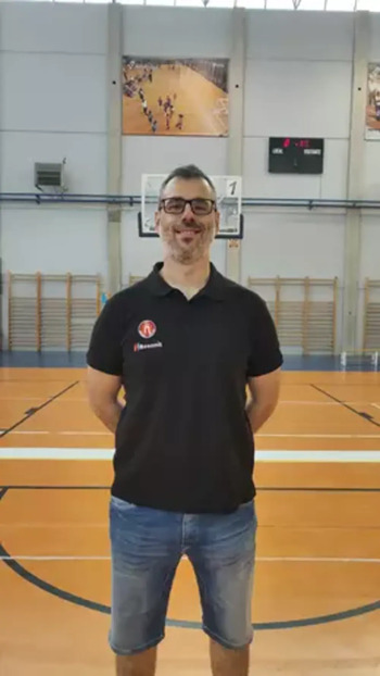 Ramiro García Ducros seguirá a los mandos del Unibasket