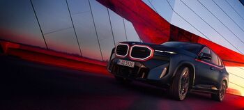 BMW alcanza su tope con el XM Label Red