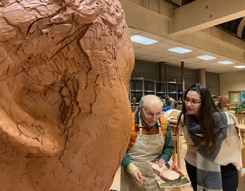 Calahorra encarga a Antonio López una escultura de bronce