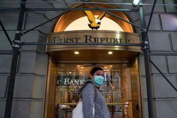 El First Republic Bank continúa cayendo en Bolsa