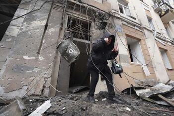 Nuevos ataques rusos dejan sin luz a 150.000 hogares ucranianos