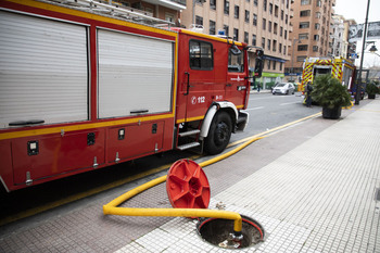 Los bomberos sofocan un incendio en Uruñuela