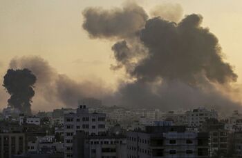 Un ataque contra un hospital de Gaza deja una decena de muertos