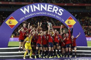 España vuelve a tocar la gloria