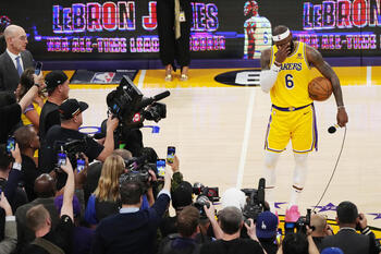 Los Lakers entran llorando al nuevo año