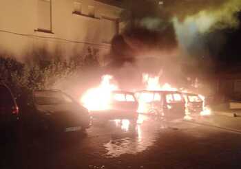 Investigan el incendio de 3 coches en Calahorra