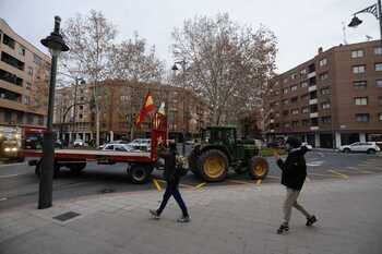 Delegación de Gobierno cifra la protesta en 800 tractores